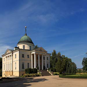 Palace in Lubostroń