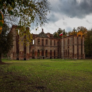 Ruiny pałacu w Kamieńcu